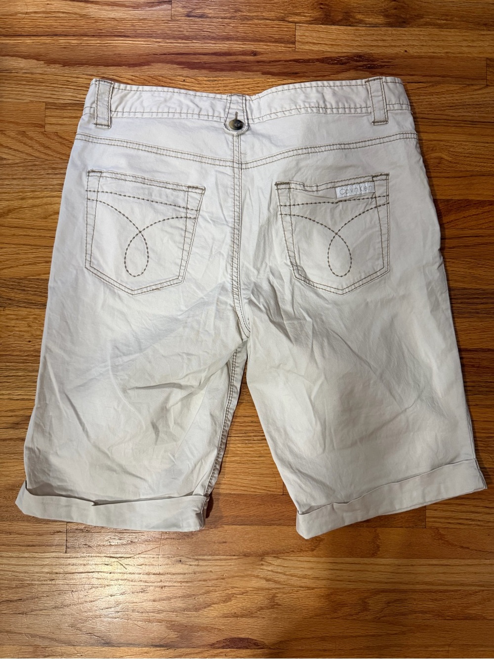 Calvin Klein Jeans Beige/Cream Women's Bermuda Shorts with Cuffed Hem
